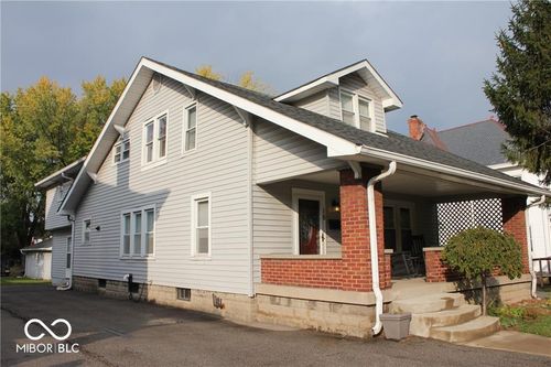 18 W High St, Mooresville, IN, 46158-1640 | Card Image