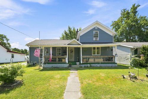 642 Dowling St, Kendallville, IN, 46755-1250 | Card Image