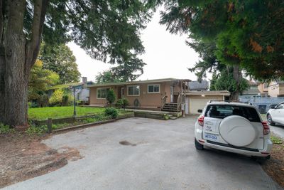 5935 132 St, House other with 9 bedrooms, 3 bathrooms and null parking in Surrey BC | Image 2