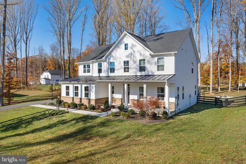 2008 Woodstock St, WARRENTON, VA, 20187-7949 | Card Image