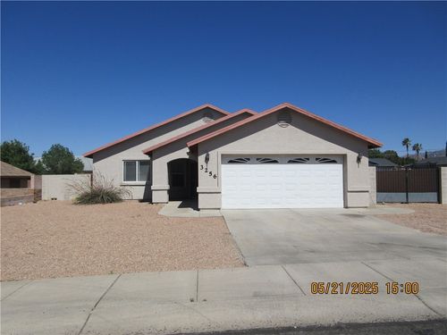 3256 N Yuma St, Kingman, AZ, 86401-3804 | Card Image