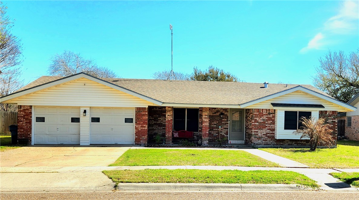 Sabine St, Portland, TX 78374