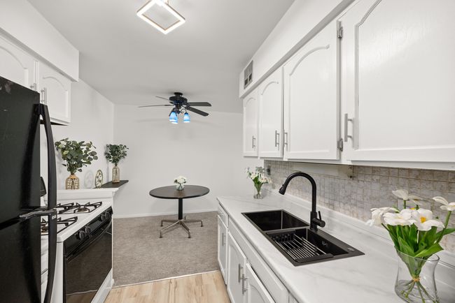 APT-311 - 1475 Rebecca Dr, Condo with 1 bedrooms, 1 bathrooms and 2 parking in Hoffman Estates IL | Image 7