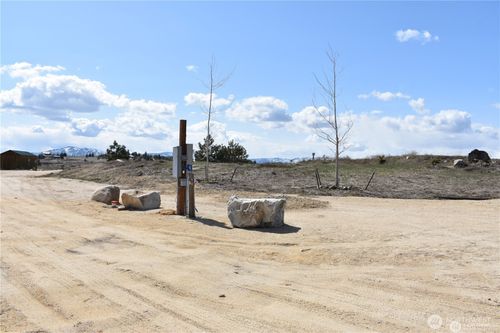 284 Harmony Heights Rd, Brewster, WA, 98812 | Card Image