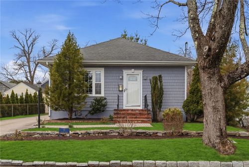41 Whitcomb Rd, Riverside, RI, 02915-3138 | Card Image