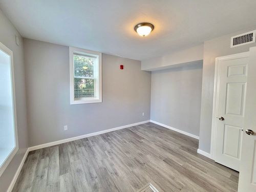 1-527 Charles St, Providence, RI, 02904-2211 | Card Image
