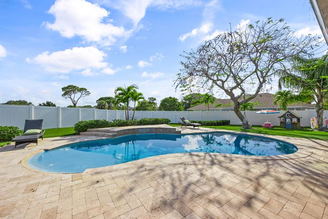 15 Hemlock Ln, House other with 3 bedrooms, 2 bathrooms and null parking in Tequesta FL | Image 8