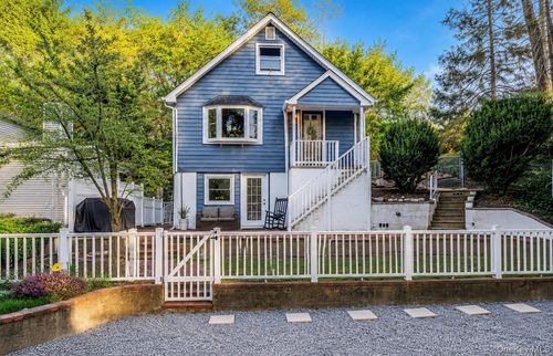 108 Lower Rocky Point Rd, Sound Beach, NY, 11789-1641 | Card Image