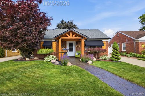3327 Syracuse St, Dearborn, MI, 48124-3319 | Card Image
