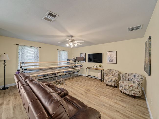 2040 Old Glory Ln, House other with 3 bedrooms, 2 bathrooms and null parking in Heartland TX | Image 15