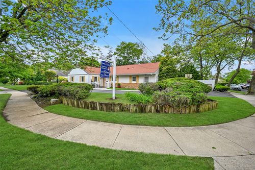 1608 Union Ave, Hewlett, NY, 11557-1826 | Card Image