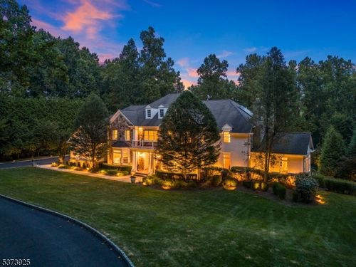 63 Charles Rd, Bernardsville, NJ, 07924-1923 | Card Image