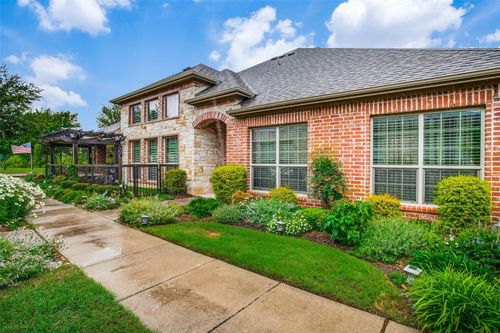 5822 Fairview Pkwy, Fairview, TX, 75069-1525 | Card Image