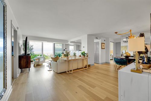 1004-2841 N Ocean Blvd, Fort Lauderdale, FL, 33308-7580 | Card Image