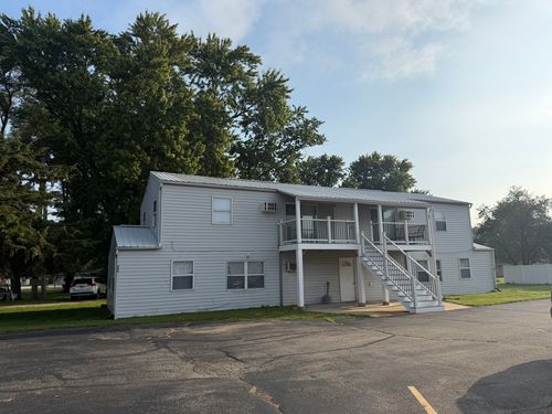 1e-345 N Shabbona St, Coal City, IL, 60416-1138 | Card Image