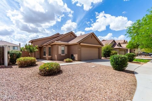 3871 E Ironhorse Rd, Gilbert, AZ, 85297-9557 | Card Image