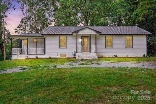 110 Lowery St, Peachland, NC, 28133-8244 | Card Image