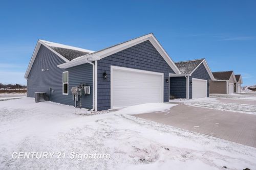 8487 N River Rock Drive, Tittabawassee Township, MI, 48623 | Card Image
