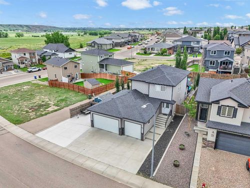 409 Ranchview Rd Ne, Medicine Hat, AB, T1C0G7 | Card Image