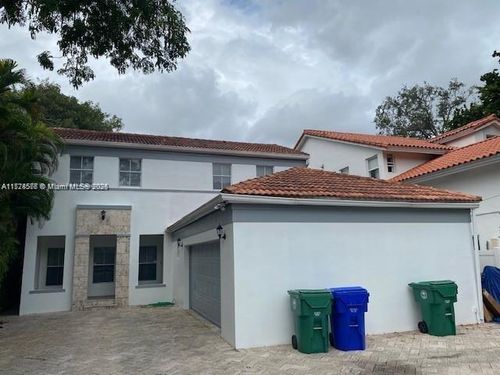 1725 Tigertail Ave, Miami, FL, 33133-3324 | Card Image