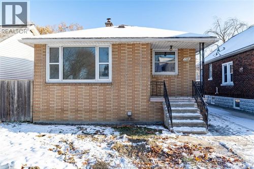 1708 St Luke Rd, Windsor, ON, N8Y3N6 | Card Image