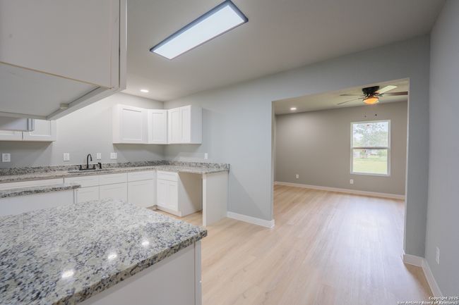 234 Gaiety Ln, House other with 3 bedrooms, 2 bathrooms and null parking in Kirby TX | Image 16