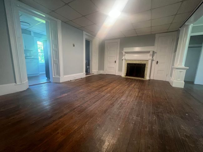 APT-2 - 2 Elm St, Condo with 1 bedrooms, 1 bathrooms and null parking in Newmarket NH | Image 4