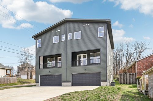 2211 18th Ave N, Nashville, TN, 37208-1124 | Card Image