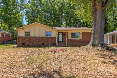 10-5326 Dolphin Ln, Charlotte, NC, 28215-2206 | Card Image