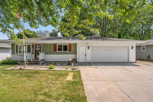 533 Wildwood Drive, KAUKAUNA, WI, 54130 | Card Image