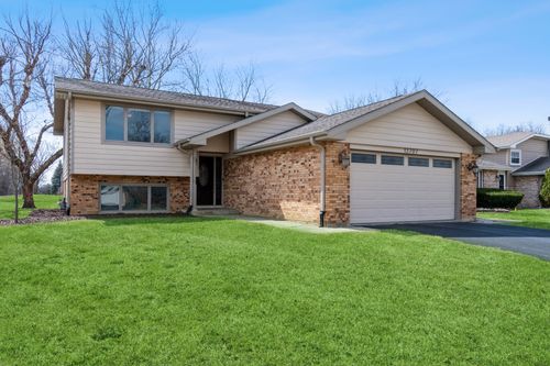 13707 W Carefree Dr, Homer Glen, IL, 60491-8657 | Card Image