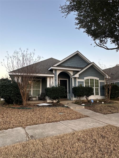 1900 Freedom Ln, Aubrey, TX, 76227-1713 | Card Image