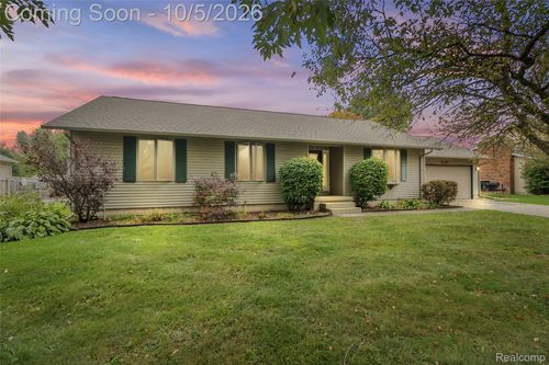 2176 Oak Shade Dr, Davison, MI, 48423-2105 | Card Image