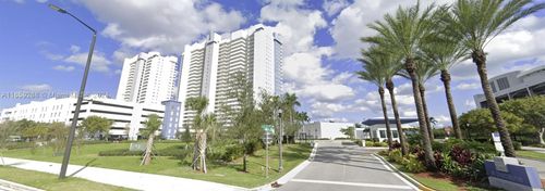 apt-1704-15051 Royal Oaks Ln, North Miami, FL, 33181-2460 | Card Image