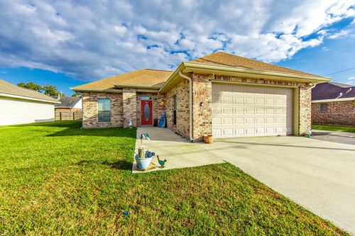 1113 Renee Dr, Thibodaux, LA, 70301-3971 | Card Image