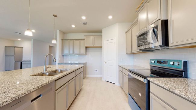 14006 Carsten Loop, House other with 4 bedrooms, 3 bathrooms and 3 parking in Salado TX | Image 4