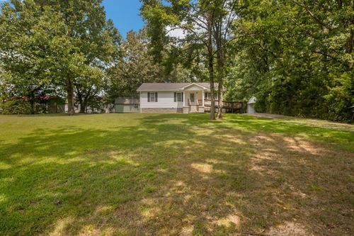 610 Old Stewart Rd, Tennessee Ridge, TN, 37178-5231 | Card Image