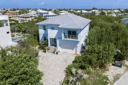 1300 Avenue H, Marathon, FL, 33050-4012 | Card Image