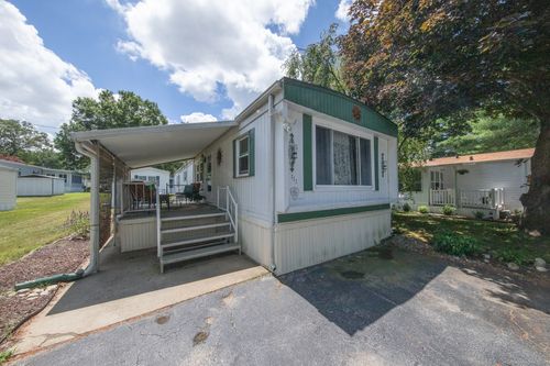 lot-111-136 Hunters Rd, Norwich, CT, 06360-1924 | Card Image
