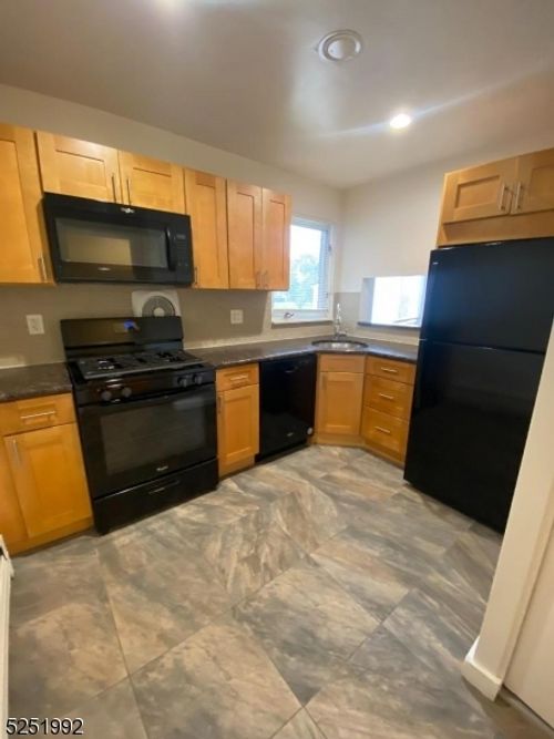 2a4-806 Morris Tpke, Short Hills, NJ, 07078-2606 | Card Image