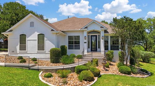 9015 Tuscan Hills Dr, Garden Ridge, TX, 78266-2203 | Card Image
