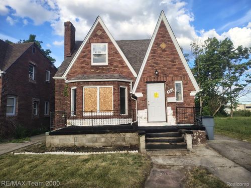 8860 Appoline St, Detroit, MI, 48228-2657 | Card Image