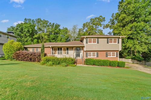 727 Valemont Dr, Gadsden, AL, 35901-6240 | Card Image