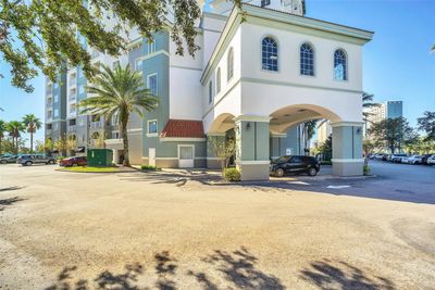 512 - 7383 Universal Boulevard, Condo with 2 bedrooms, 2 bathrooms and null parking in Orlando FL | Image 1