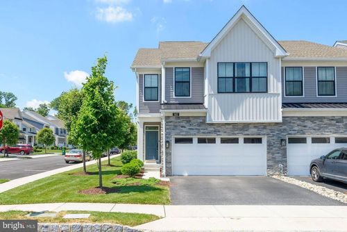 102 Segel Dr, MEDIA, PA, 19063-2155 | Card Image