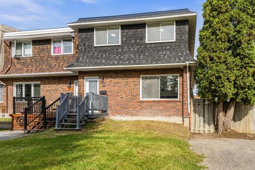 46 Rue Paquin, Saint Eustache, QC, J7R2A6 | Card Image