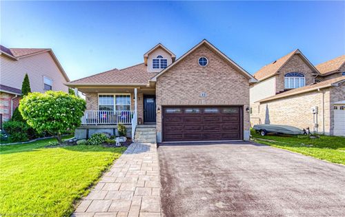 33 Watson Cres, Ayr, ON, N0B1E0 | Card Image