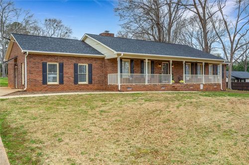 211 Bernice Dr, Roebuck, SC, 29376-2903 | Card Image