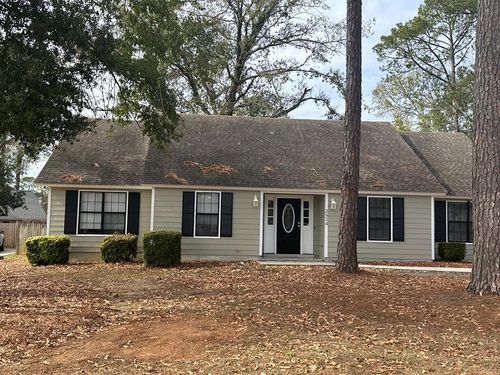 2834 Willow Wood Cir, Valdosta, GA, 31602-4107 | Card Image