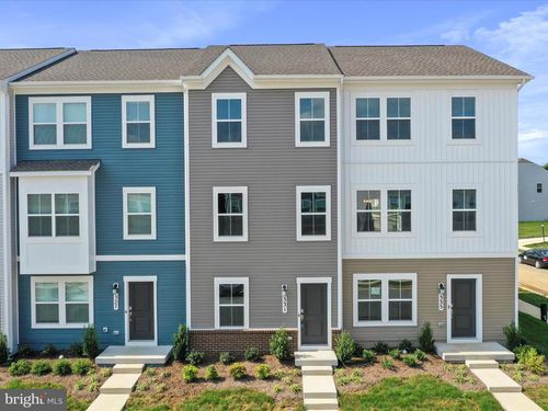 331 Sandy Bottom Cir, RANSON, WV, 25438 | Card Image